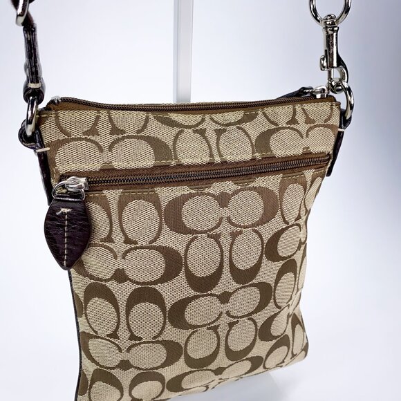 COACH Signature C Jacquard Canvas Crossbody Messenger Bag - Picture 14 of 16